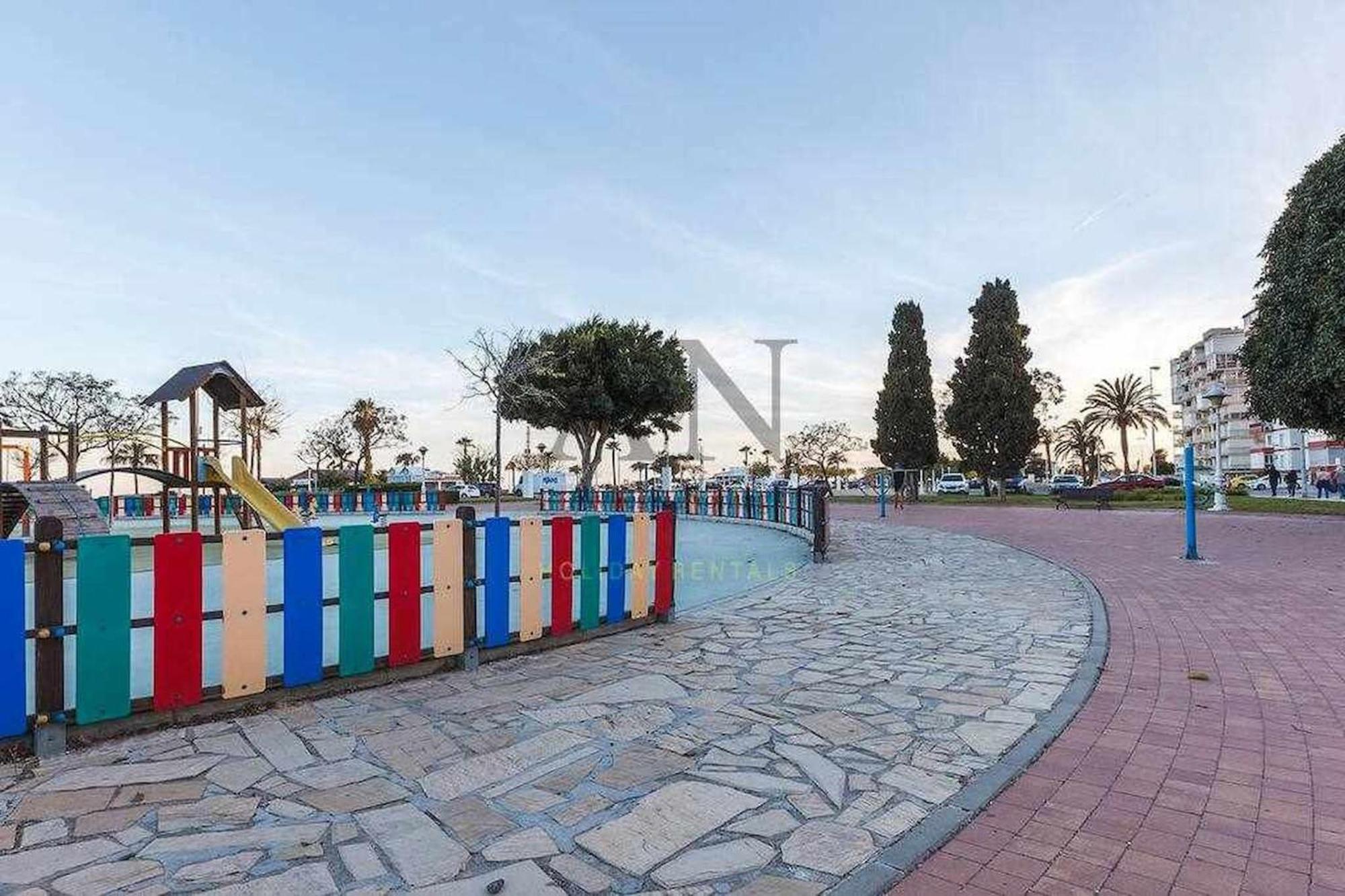 A&N Copacavana Torre Del Mar Exterior foto